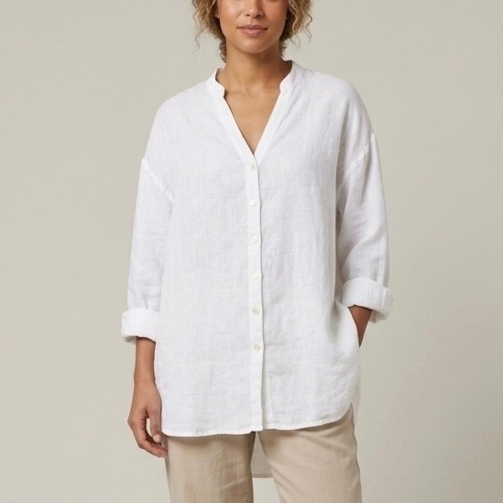 Vitamin A White 100% Linen Relaxed Oversized V-Neck Button Down Shirt Medium